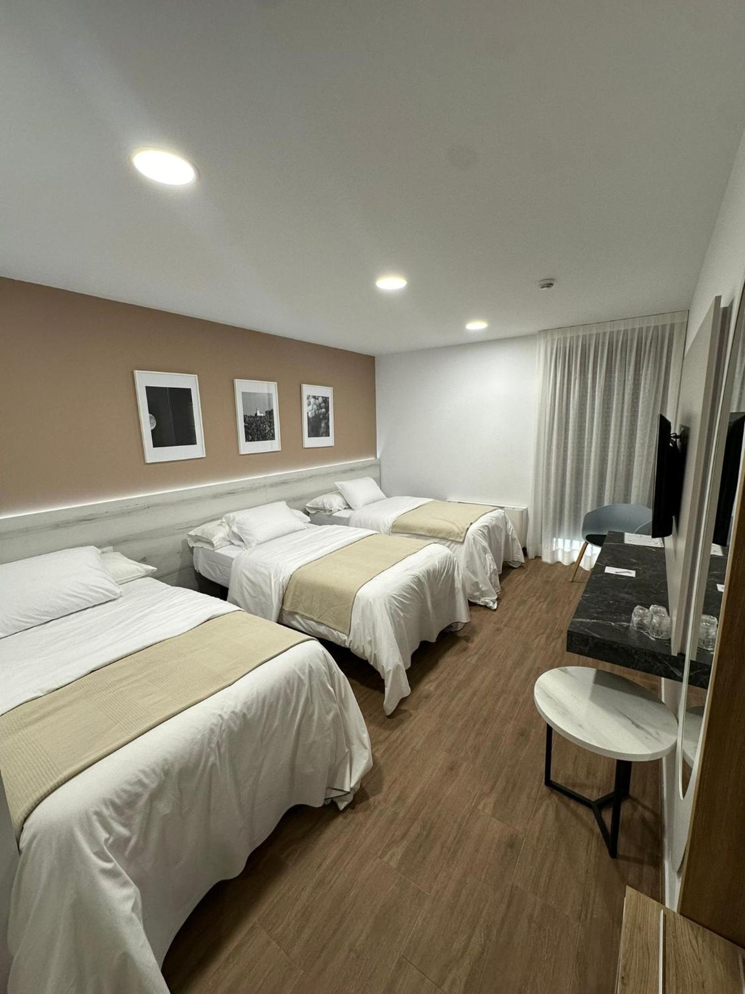 La Hospederia - El Provencio Hotel ภายนอก รูปภาพ